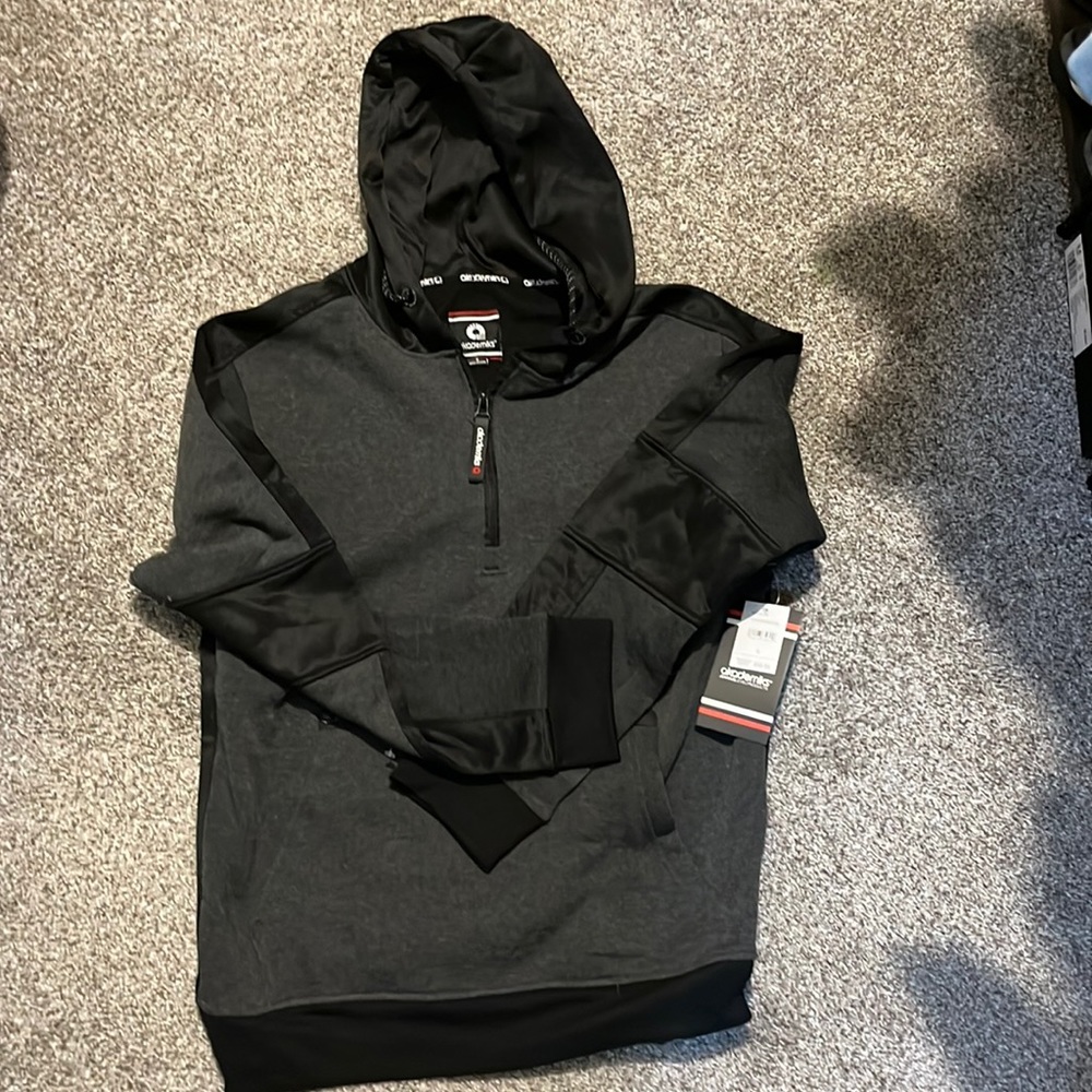 Men’s Small NWT hoodie